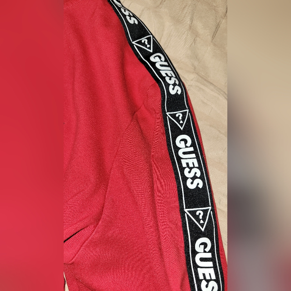 Guess Cherry Red Logo Jacket MENS XL A Few Stains On Back Arms View Pics - Picture 6 of 7